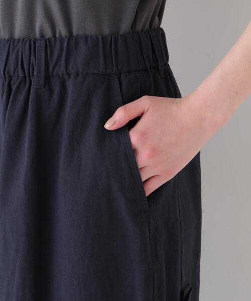 human woman（ヒューマンウーマン）の「◆コットンリネンウェザー近江晒シェフパンツ（その他パンツ・レディース・イエロー/ネイビー/ブラウン・SMALL/MEDIUM）」の5枚目の写真