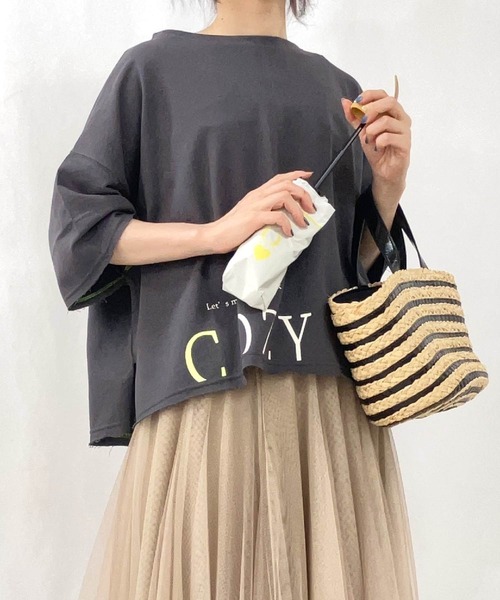 Q(キュー)の「遮光 晴雨兼用折りたたみ日傘(折りたたみ傘・レディース・ライトグレー・ONE SIZE)」の12枚目の写真