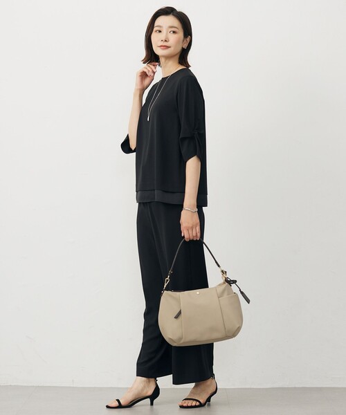 J.PRESS(ジェイプレス)の「【洗える・吸水速乾・接触冷感・セットアップ対応】Light ジョーゼット ブラウス(シャツ/ブラウス・レディース・ブラック系/ベージュ系/ネイビー系・11/9)」の6枚目の写真
