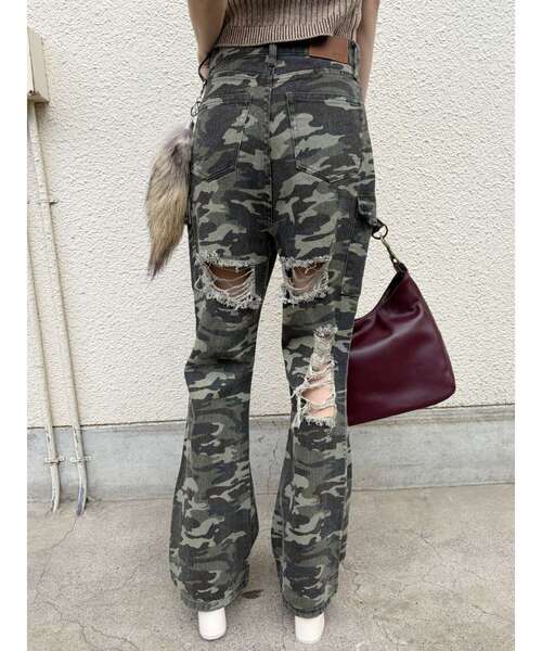 EVRIS（エヴリス）の「ダメージフレアパンツ（その他パンツ・レディース・ブラウン/その他1・SMALL/MEDIUM）」の2枚目の写真