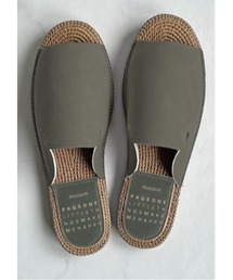 LAUTRE COTE（ロウトレコウト）の「フェイクスエードサンダル（サンダル）」