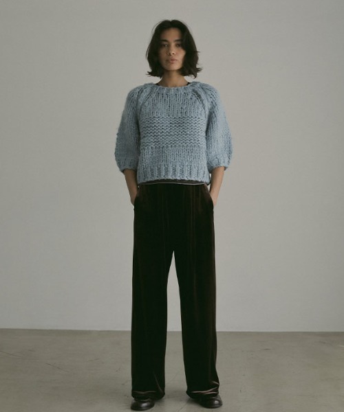 ETRE TOKYO（エトレトウキョウ）の「ブラッシュドハーフスリーブハンド