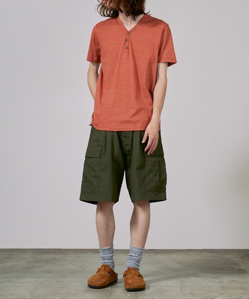 FLISTFIA（フリストフィア）の「FLISTFIA/フリストフィア Henley Neck T-Shirts Tシャツ（Tシャツ/カットソー・メンズ・ピンク/サーモンピンク/ブラウン/ライトブルー/オレンジ・3/2/1）」の14枚目の写真