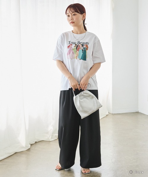 LAVEANGE(ラビアンジェ)の「ディズニープリンセス/プリントTシャツ(Tシャツ/カットソー・レディース・ホワイト/ブラック・4L/3L/LL/M/5L)」の7枚目の写真