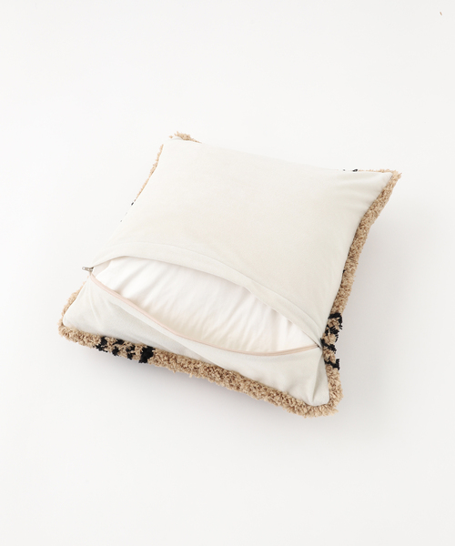 journal standard Furniture （ジャーナルスタンダードファニチャー）の「STOKES CUSHION　ストークス クッションカバー 45cm（クッション/クッションカバー・レディース・ブラウン・FREE）」の6枚目の写真