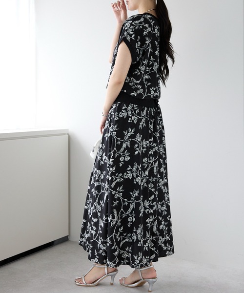 PREFERIR（プレフェリール）の「ボタニカルプリントワンピース/M,Lツーサイズ（ワンピース・レディース・オフホワイト/ブラック・LARGE/MEDIUM）」の15枚目の写真