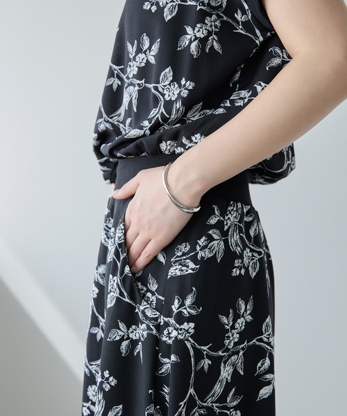 PREFERIR（プレフェリール）の「ボタニカルプリントワンピース/M,Lツーサイズ（ワンピース・レディース・オフホワイト/ブラック・LARGE/MEDIUM）」の21枚目の写真