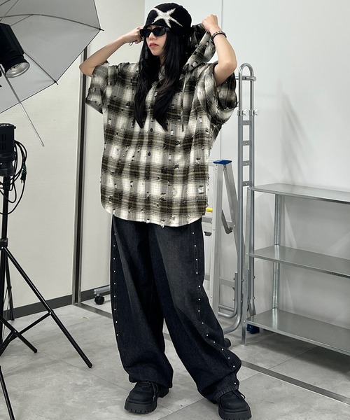 Figments（フィグメンツ）の「ダメージフード半袖チェックシャツ（シャツ/ブラウス・レディース・ブラック/ブラウン・FREE）」の12枚目の写真