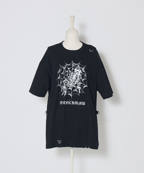 AVENCHUMU(アバンチュウム)の「Skull illustration print studded cross t-shirt(Tシャツ/カットソー・レディース・グレー/ブラック/ピンク・FREE)」の16枚目の写真