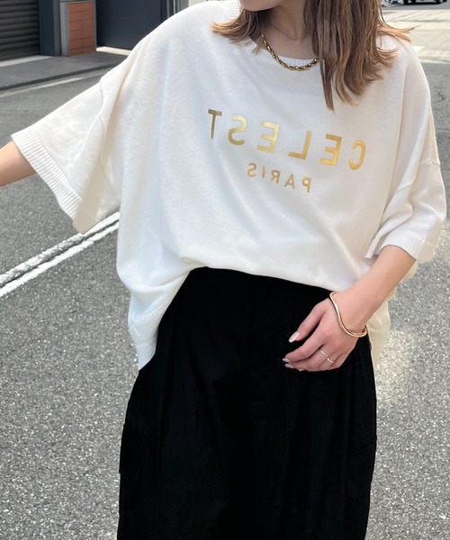 terrace(テラス)の「箔ロゴプリント天竺ニットトップス(ニット/セーター・レディース・サーモンピンク/杢グレー/オフホワイト/ブラック・MEDIUM)」の7枚目の写真