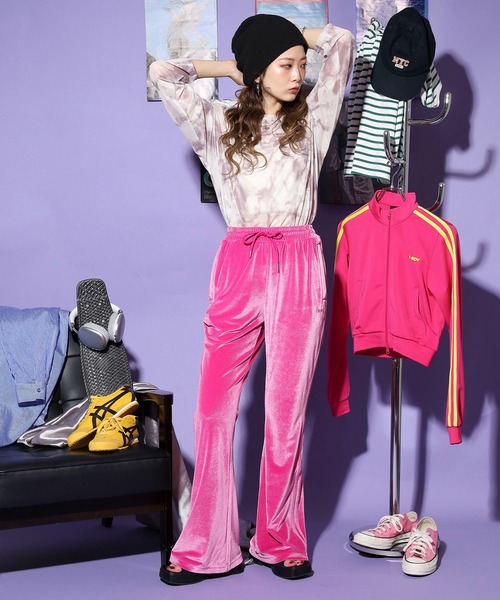 NERDY(ノルディ)の「ベルベットトラックパンツ(スウェットパンツ・レディース・グリーン/ピンク・S/M/SS)」の14枚目の写真
