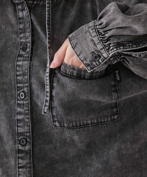 repipi armario（レピピ アルマリオ）の「デニムフードルーズシャツ（シャツ/ブラウス・キッズ・ブラック/ブルー・LARGE/MEDIUM/SMALL）」の9枚目の写真