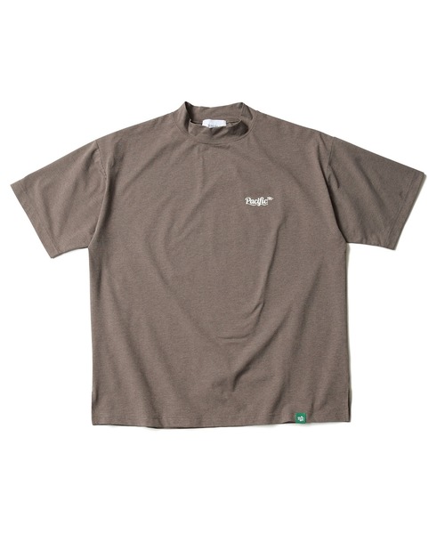 Pacific GOLF CLUB(パシフィックゴルフクラブ)の「Rivvia Projects × PGC FLAG M/NECK RASH SS(Tシャツ/カットソー・メンズ・グレー/ブラック/ホワイト・S/M/L/XL)」の9枚目の写真