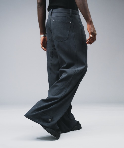 ANDER HUNK（アンダーハンク）の「Seem Design Polyester Baggy Slacks / シームデザインポリエステルバギースラックス（スラックス・メンズ・ブラック/チャコールグレー・SMALL/LARGE/MEDIUM）」の9枚目の写真