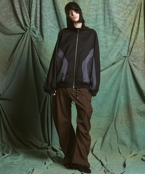 MAISON SPECIAL(メゾンスペシャル)の「《UNISEX》Wool Mixed Prime-Over Track Jacket/ウールミックスプライムオーバートラックジャケット【MAISON SPECIAL/メゾンスペシャル】(ブルゾン・メンズ・ブラック/ネイビー・1/2)」の14枚目の写真