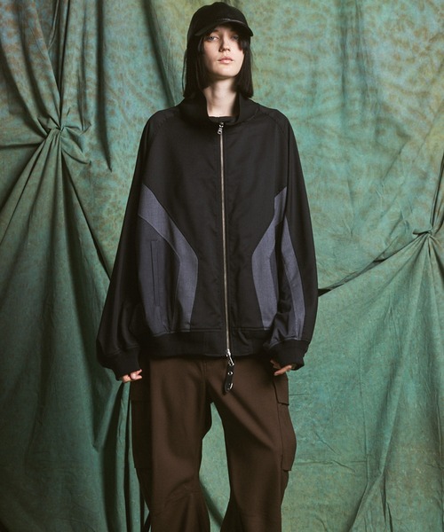 MAISON SPECIAL(メゾンスペシャル)の「《UNISEX》Wool Mixed Prime-Over Track Jacket/ウールミックスプライムオーバートラックジャケット【MAISON SPECIAL/メゾンスペシャル】(ブルゾン・メンズ・ブラック/ネイビー・1/2)」の19枚目の写真