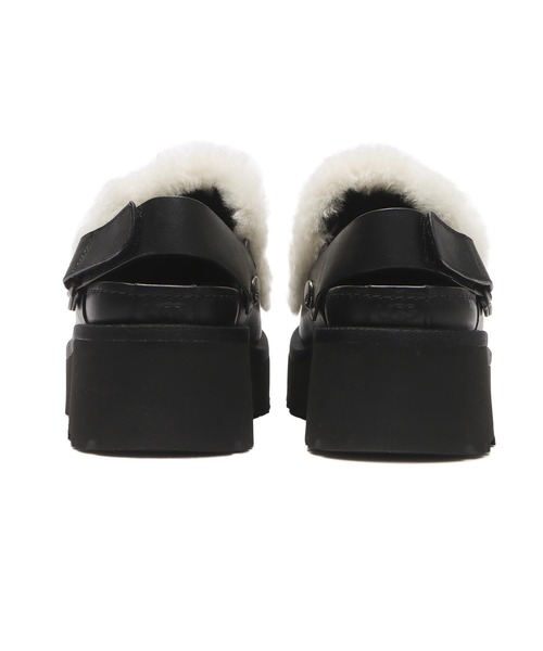UGG(アグ)の「W ESMEE LEATHER CLOG 1171507-BLK(サンダル・レディース・ブラック・6/7/8/5)」の5枚目の写真