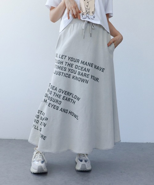 Cepica(セピカ)の「ロゴパッチフレアスカート(スカート・レディース・グレー/チャコールグレー・FREE)」の2枚目の写真
