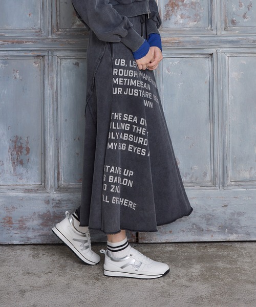 Cepica(セピカ)の「ロゴパッチフレアスカート(スカート・レディース・グレー/チャコールグレー・FREE)」の1枚目の写真