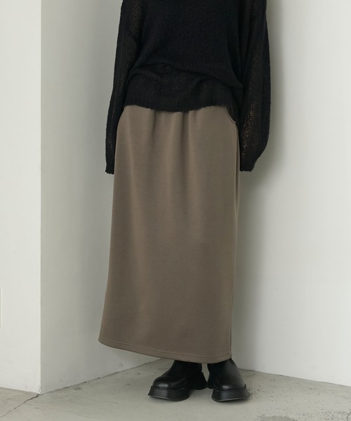 forksy.(フォルクシー)の「【forksy.】ダンボールパイピングポケットコクーンスカート(スカート・レディース・ライトグレー/モカ/ブラック・FREE)」の3枚目の写真