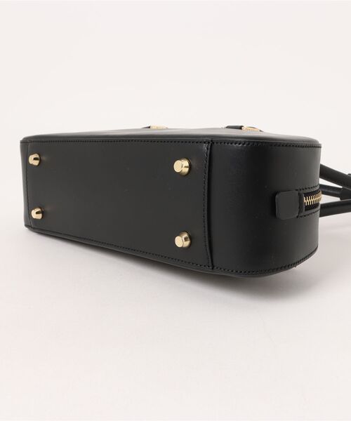 CHRISTIAN VILLA（クリスチャンヴィラ）の「【CHRISTIAN VILLA】レザーワイドスモールショルダーバッグ(Q56449)（ショルダーバッグ・レディース・ボルドー/ブラック・ALL）」の5枚目の写真