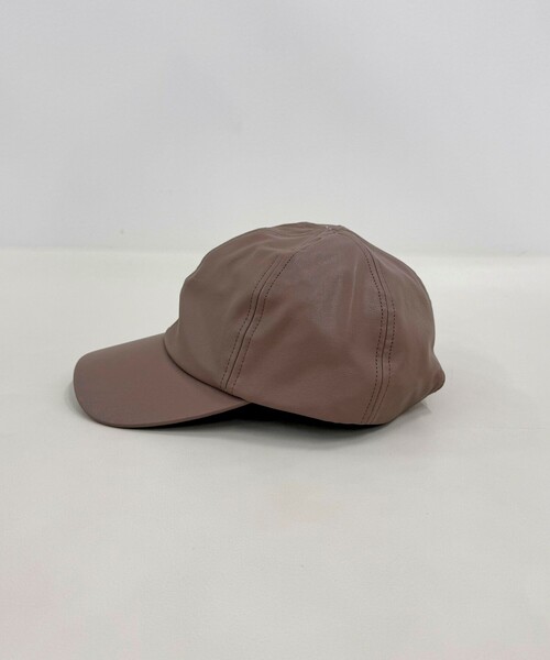 fredy emue（フレディエミュ）の「フェイクレザーキャップ（キャップ・レディース・ブラウン/ブラック・FREE）」の8枚目の写真