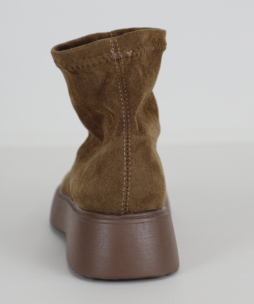 BLUEEAST（ブルーイースト）の「スウェードソックスブーツ（ブーツ・レディース・ブラウン/ブラック・MEDIUM/LARGE）」の12枚目の写真