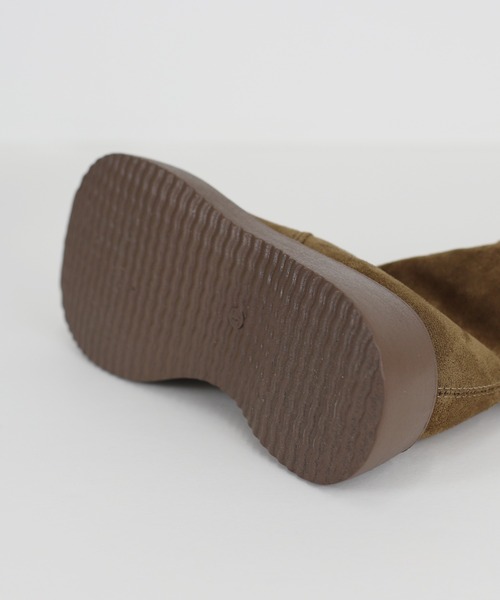 BLUEEAST（ブルーイースト）の「スウェードソックスブーツ（ブーツ・レディース・ブラウン/ブラック・MEDIUM/LARGE）」の16枚目の写真