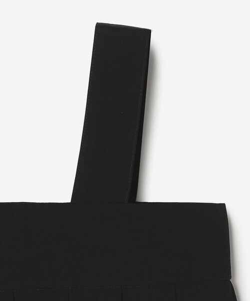 Bshop（ビショップ）の「eunoia | プリーツ ベスト WOMEN（ベスト・レディース・ブラック・ONE）」の5枚目の写真