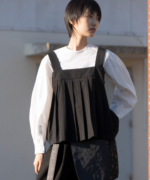 【eunoia/ユノイア】lowell プリーツベスト Bshop（ビショップ）の「eunoia | プリーツベスト WOMEN（ベスト