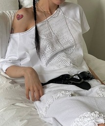 FANCY CLUB（ファンシークラブ）の「A'GEM/9 × .kom 『FANCY CLUB/ファンシークラブ』 DIVINE CROSS ONE-SHOULDER TEE/ディバインクロスワンショルダー半袖Tシャツ（Tシャツ/カットソー・レディース）」