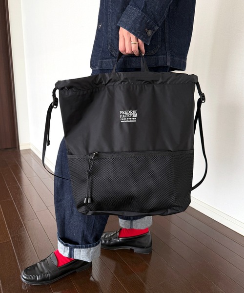 FREDRIK PACKERS（フレドリックパッカーズ）の「【FREDRIK PACKERS】≪別注≫POMELO　ライトナップサック/ナップザック 超軽量（バックパック/リュック・レディース・ブラック系その他3/チャコールグレー/ブラック系その他2/ブラック系1・FREE）」の3枚目の写真