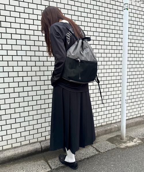 FREDRIK PACKERS(フレドリックパッカーズ)の「【FREDRIK PACKERS】≪別注≫POMELO ライトナップサック/ナップザック 超軽量(バックパック/リュック・レディース・ブラック系その他3/チャコールグレー/ブラック系その他2/ブラック系1・FREE)」の6枚目の写真