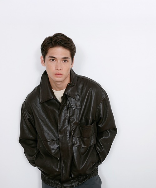 DRAW（ドロー）の「DRAW(ドロー) / ビッグシルエット フェイクレザーブルゾン（ユニセックス）（ブルゾン・メンズ・ダークウッド/ブラック・S/LARGE/MEDIUM/SMALL）」の6枚目の写真