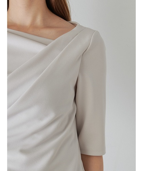 SNIDEL（スナイデル）の「ワンショルダードレープカットソー（Tシャツ/カットソー・レディース・ブラック/ピンクベージュ/クリーム・F）」の7枚目の写真