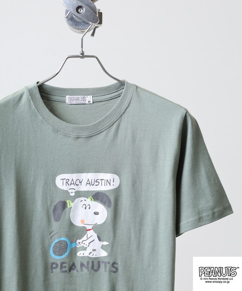 PEANUTS(ピーナッツ)の「PEANUTS プリント天竺半袖Tシャツ(Tシャツ/カットソー・メンズ・杢グレー/ブラック/ピンクベージュ/サーモンピンク/ライトカーキ/ネイビー・M/L/LL)」の4枚目の写真