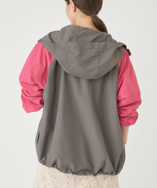 IENA（イエナ）の「LA HUTTE/ラ ユット カラーフードパーカー（マウンテンパーカー・レディース・ブラウン/ピンク・FREE）」の7枚目の写真