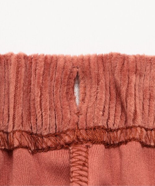 BREEZE（ブリーズ）の「【あったか素材】DAISUKI カットコールパンツ_ジュニア対応（その他パンツ・キッズ・ブラウン/キャメル/グリーン/レッド/ベージュ/ネイビー/イエロー/ブラック・80/90/100/110/120/130/140）」の9枚目の写真