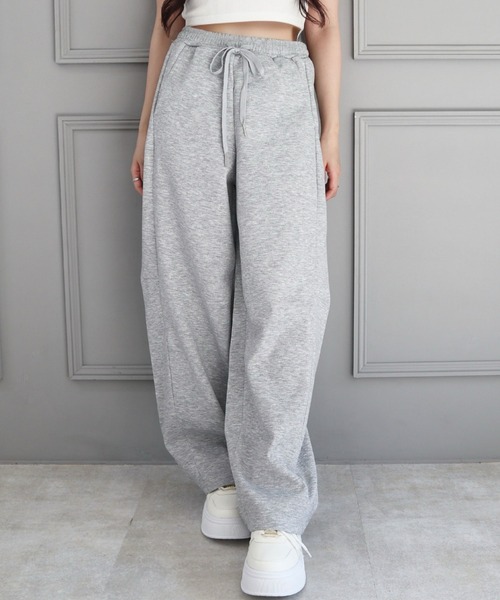 CECIL McBEE（セシルマクビー）の「ダンボール切替ワイドイージーパンツ（スウェットパンツ・レディース・グレー・LARGE/MEDIUM）」の3枚目の写真
