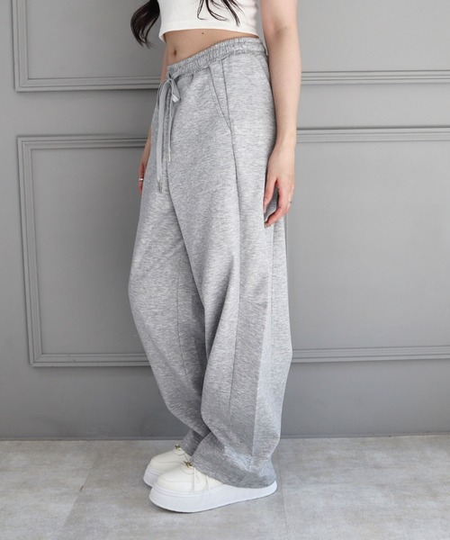 CECIL McBEE（セシルマクビー）の「ダンボール切替ワイドイージーパンツ（スウェットパンツ・レディース・グレー・LARGE/MEDIUM）」の4枚目の写真