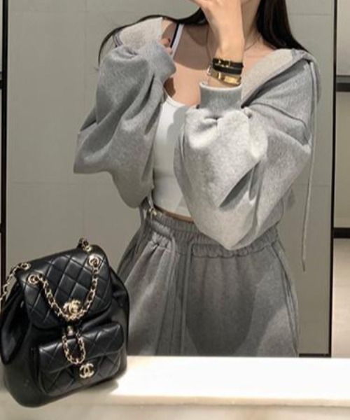 FAVORITO（ファヴォリート）の「ショートパーカー+ワイドパンツセットアップ（セットアップ・レディース・グレー/グリーン/ブラック/オフホワイト・M/L/XL/S）」の7枚目の写真