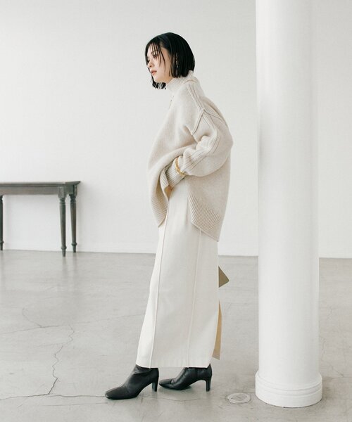 RIVE DROITE（リヴドロワ）の「【暖かく着れる】両面起毛ピンタックナロースカート（スカート・レディース・グレー/ブラウン/オフホワイト・36/38）」の6枚目の写真