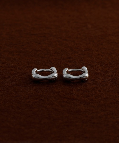 whoseA(フーシー)の「【silver925】SquareHoopPierce8mm/スクエアミニフープピアス8mm(ピアス(両耳用)・レディース・シルバー/ゴールド・FREE)」の6枚目の写真
