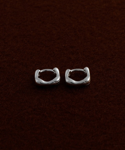 whoseA(フーシー)の「【silver925】SquareHoopPierce8mm/スクエアミニフープピアス8mm(ピアス(両耳用)・レディース・シルバー/ゴールド・FREE)」の7枚目の写真