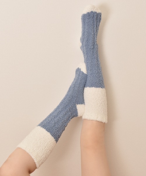 TONE SELECT GOODS(トーンセレクトグッズ)の「【float】ふわふわ モコモコ バイカラー カラフル ルームハイソックス/ソックス【14色展開】(ソックス/靴下・レディース・ブラウン系2/ブラウン系1/グレー系2/グリーン系1/ブラック系2/ピンク系3/ピンク系2/イエロー系1/ピンク系1/グリーン系2/グレー系1/ブラック系1/ブルー系2/ブルー系1・FREE)」の9枚目の写真