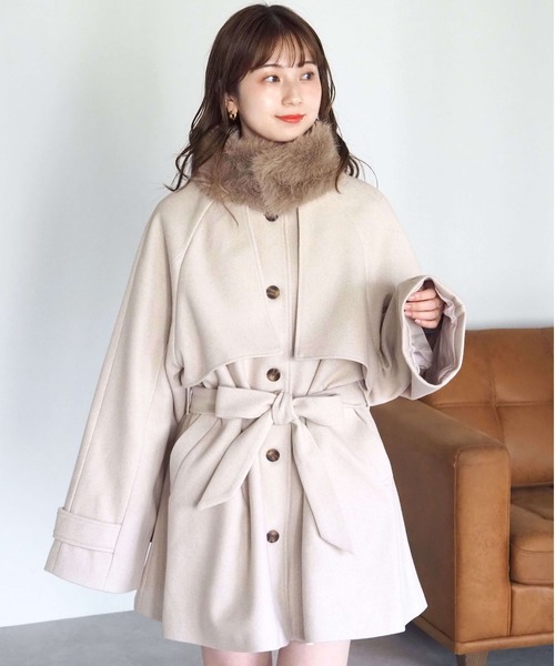 tiptop(ティップトップ)の「ファーティペット付ミドル丈トレンチコート(トレンチコート・レディース・アイボリー/ブラック/チャコールグレー/ダークブラウン・FREE)」の5枚目の写真