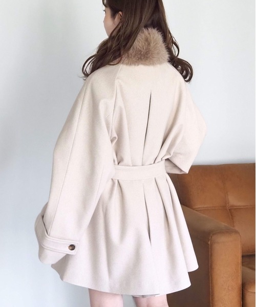 tiptop(ティップトップ)の「ファーティペット付ミドル丈トレンチコート(トレンチコート・レディース・アイボリー/ブラック/チャコールグレー/ダークブラウン・FREE)」の12枚目の写真