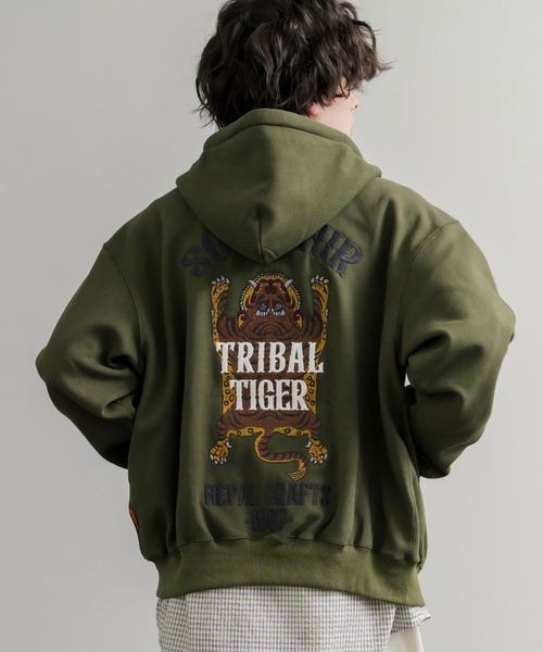 KRIFF MAYER（クリフメイヤー）の「KRIFF MAYER クリフメイヤー オーバーサイズスーベニア刺繍裏起毛長袖フルジップパーカー 2515109（パーカー・メンズ・ブラック/オリーブ/グレー/パープル/レッド/ナチュラル・XL/M/L）」の5枚目の写真