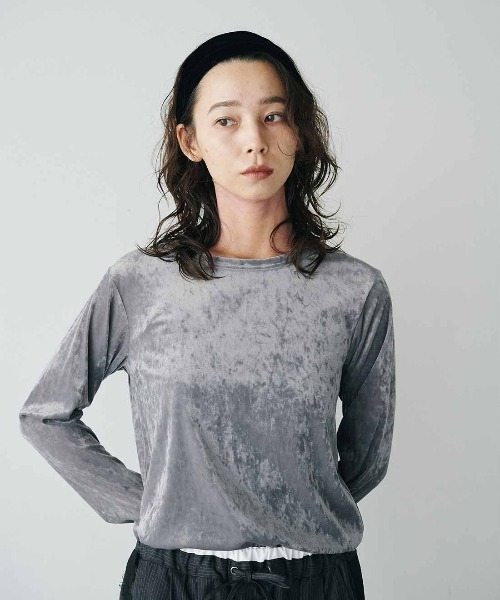 MEDE19F（メデジュウキュウ）の「ＭＥＤＥ１９Ｆ　クラッシュべロア調しなやかトップス（Tシャツ/カットソー・レディース・グレー/ベージュ/ホワイト・M/L/LL）」の21枚目の写真