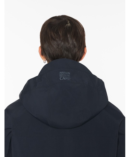 Maison Kitsune(メゾンキツネ)の「TECHNICAL PARKA(その他アウター・メンズ・ブラック・XS/S/M/L)」の7枚目の写真